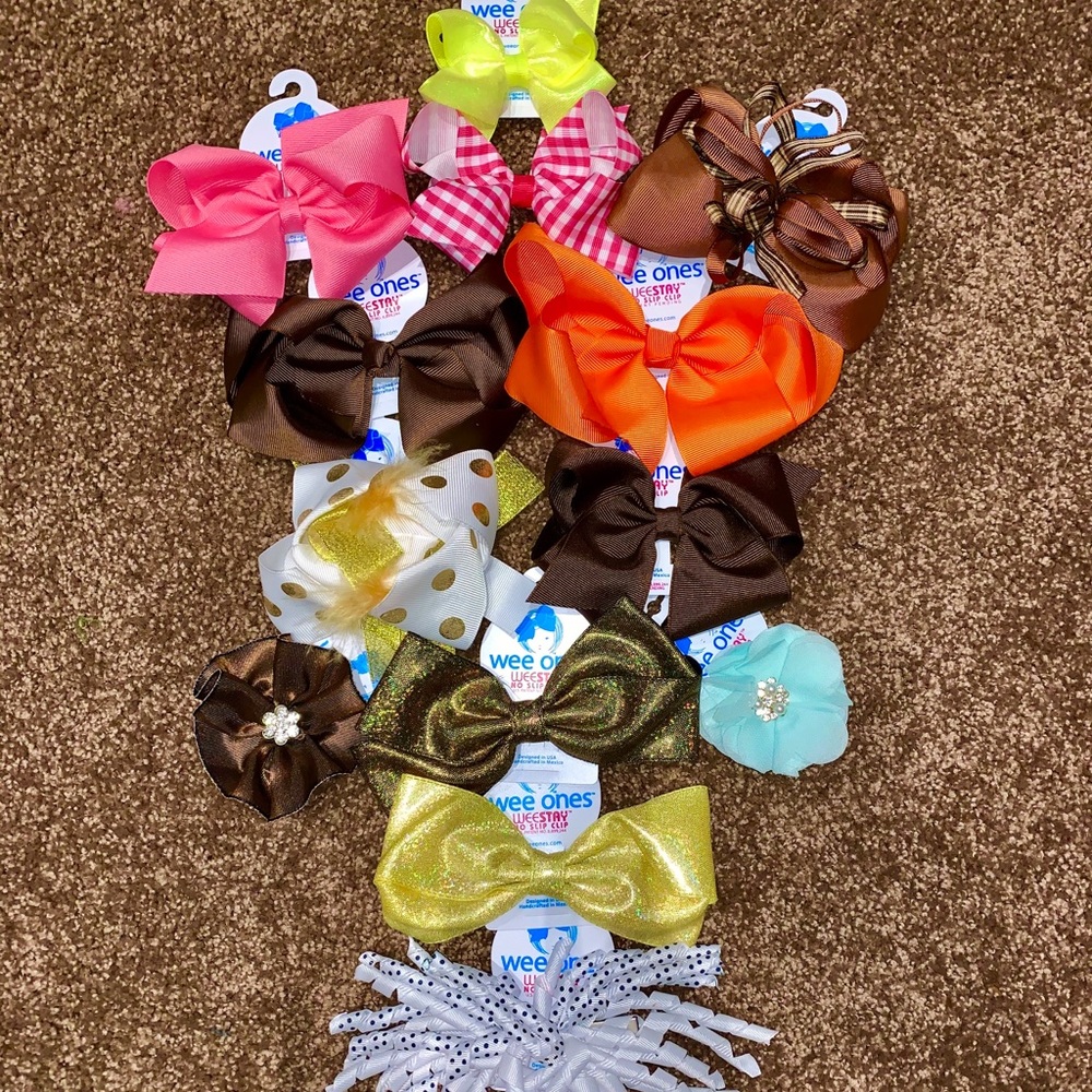 NWT WEE ONES BOW